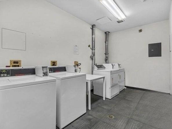 77 E Berkeley St 4, Boston MA 02118