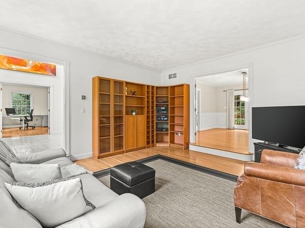 276 High Street, Winchester MA 01890