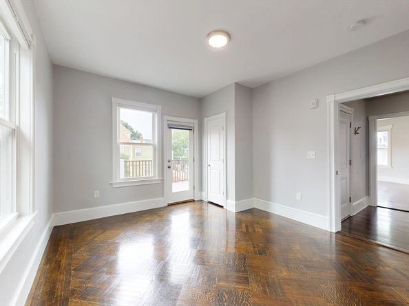 61 Charlotte Street 2, Boston MA 02121