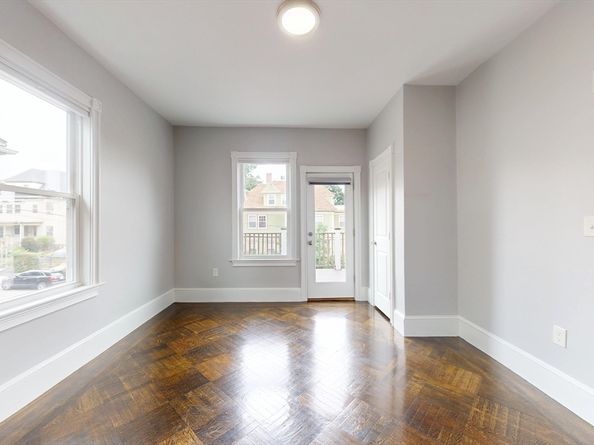 61 Charlotte Street 2, Boston MA 02121