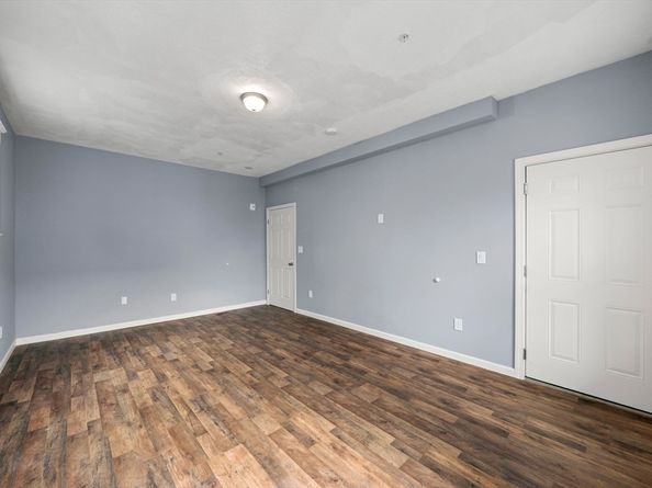 87 Maple St, Boston MA 02121