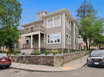 87 Maple St