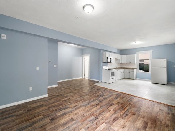 87 Maple St, Boston MA 02121