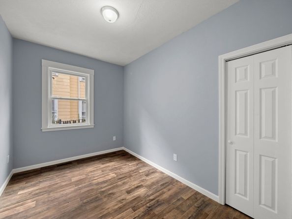87 Maple St, Boston MA 02121