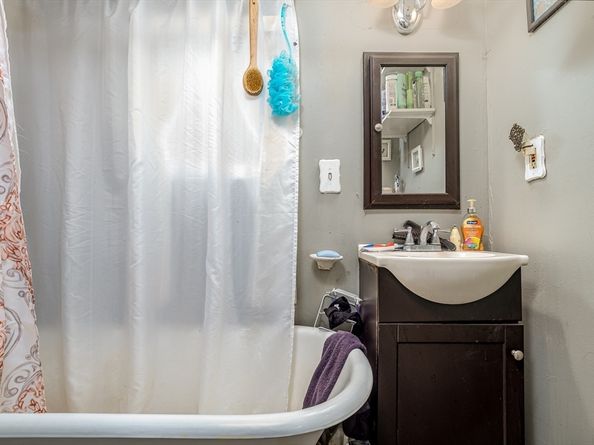 57 Clark, Clinton MA 01510