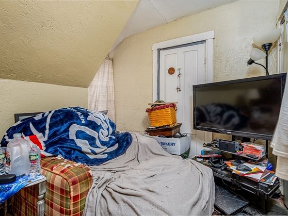 57 Clark, Clinton MA 01510