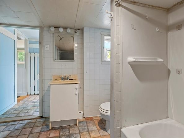 7 Davoli Way, Newbury MA 01951