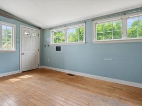 7 Davoli Way, Newbury MA 01951