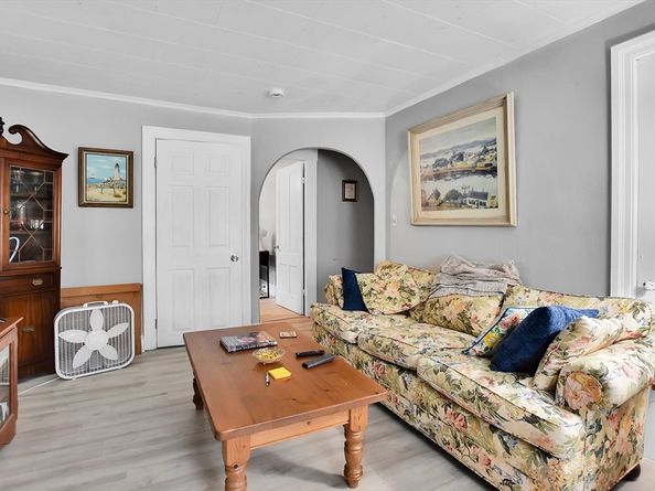 27-29 Allen St, Gardner MA 01440