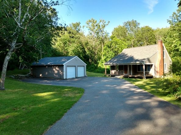 507 S Royalston Rd, Athol MA 01331