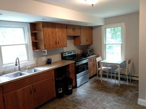 507 S Royalston Rd, Athol MA 01331