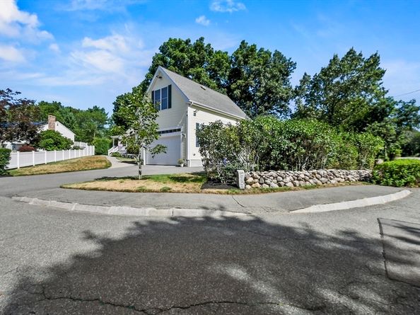 68 High St, Randolph MA 02368