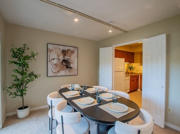 250 Hammond Pond Pkwy 306N, Newton MA 02467