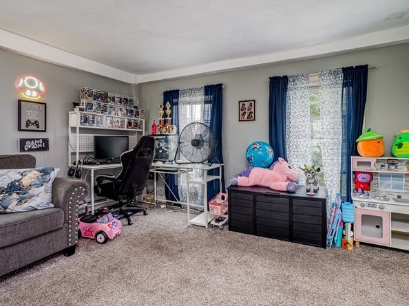 31 Bemis Road, Fitchburg MA 01420