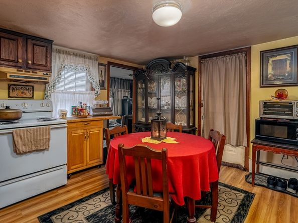 31 Bemis Road, Fitchburg MA 01420