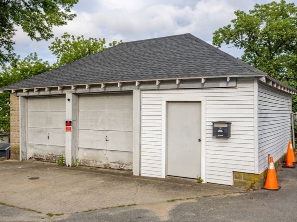 31 Bemis Road, Fitchburg MA 01420