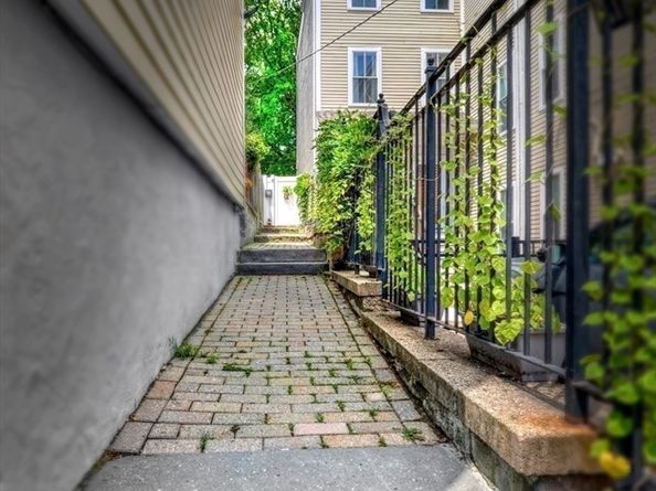8 Marshall Block, Boston MA 02129
