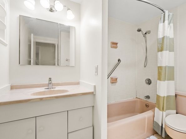 50 Longwood Ave 611, Brookline MA 02446