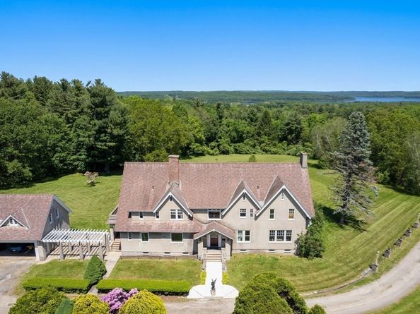 154,156 Prospect, West Boylston MA 01583