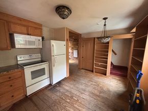 49 Orange St, Bridgewater MA 02324