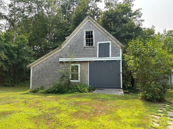 49 Orange St, Bridgewater MA 02324
