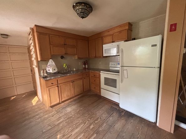 49 Orange St, Bridgewater MA 02324