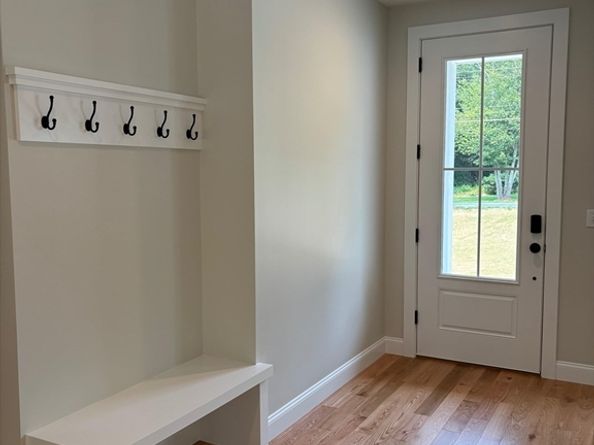 190 Whitins Rd, Sutton MA 01590