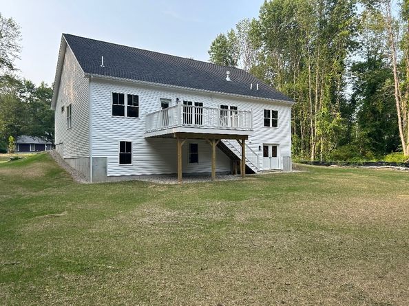 190 Whitins Rd, Sutton MA 01590