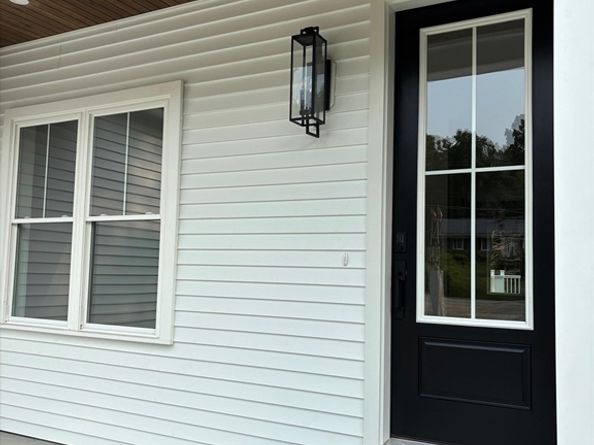 190 Whitins Rd, Sutton MA 01590