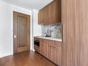 430 Stuart 1613, Boston MA 02116