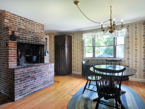 693 Commercial St, Weymouth MA 02189