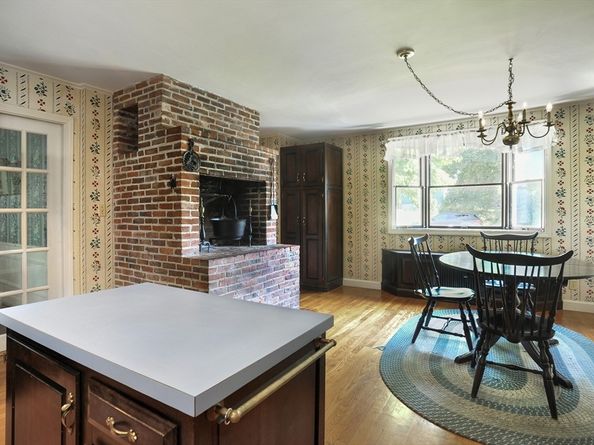 693 Commercial St, Weymouth MA 02189