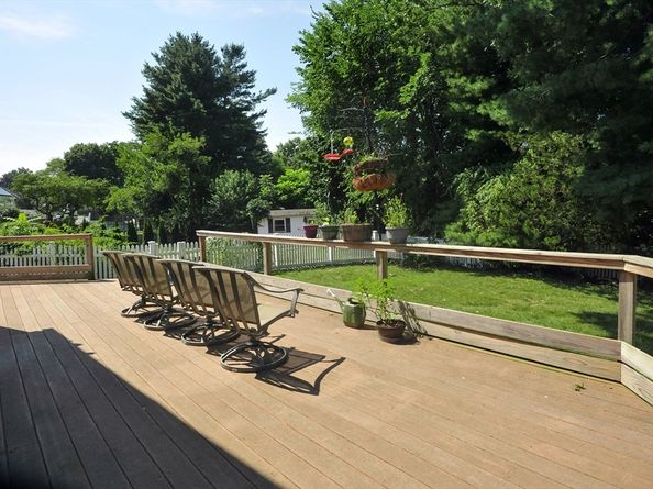 693 Commercial St, Weymouth MA 02189