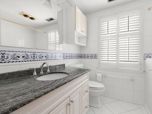 35 Grey Ln, Lynnfield MA 01940