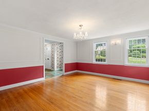 35 Grey Ln, Lynnfield MA 01940