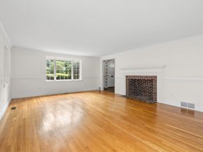 35 Grey Ln, Lynnfield MA 01940