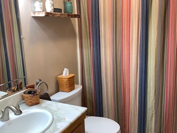 504 Alpine Dr, Southbridge MA 01550