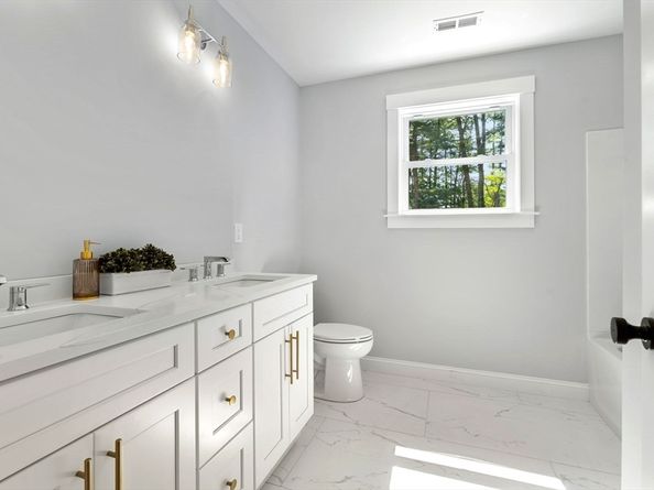 11 Bicknell Rd, Billerica MA 01821