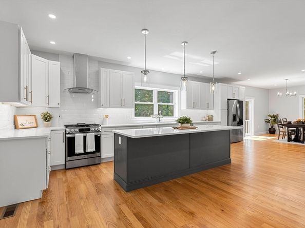 11 Bicknell Rd, Billerica MA 01821