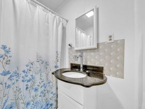56 Park St, Hudson MA 01749