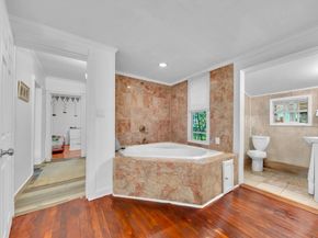 56 Park St, Hudson MA 01749