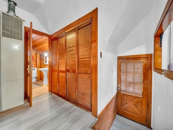 56 Park St, Hudson MA 01749