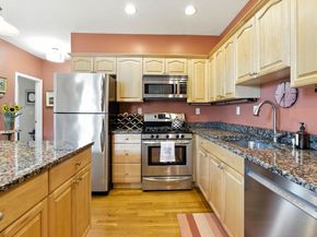 131 Derby St 3F, Salem MA 01970