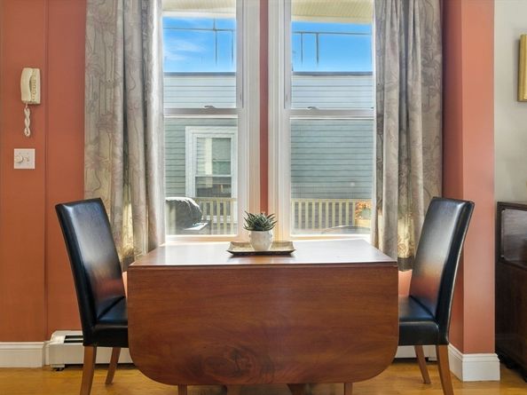 131 Derby St 3F, Salem MA 01970