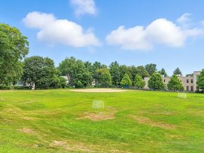 11 Taft Ln, Winchester MA 01890