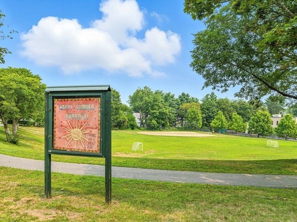 11 Taft Ln, Winchester MA 01890