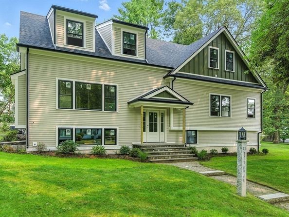 11 Taft Ln, Winchester MA 01890