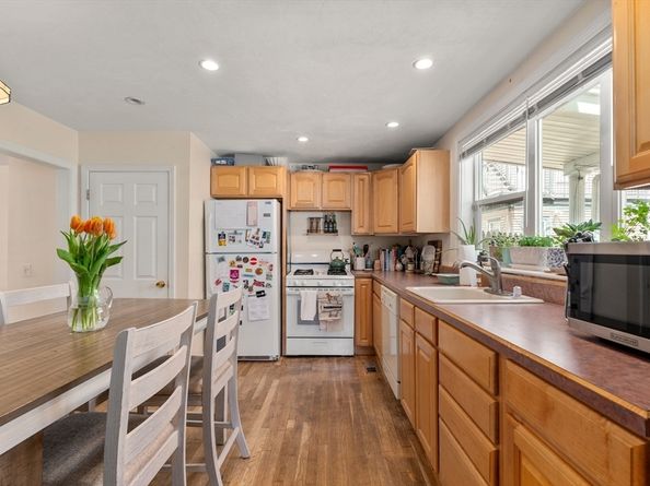 9 Dexter, Boston MA 02127