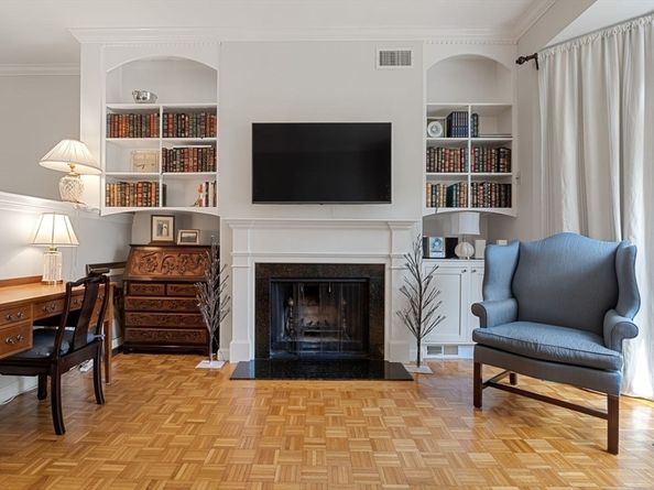55 Eliot St 43, Boston MA 02130