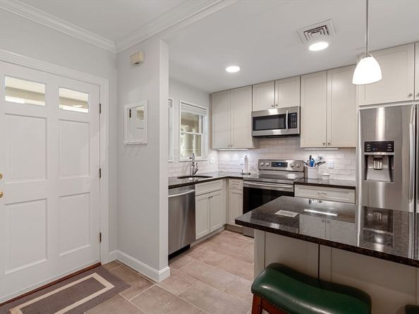 55 Eliot St 43, Boston MA 02130